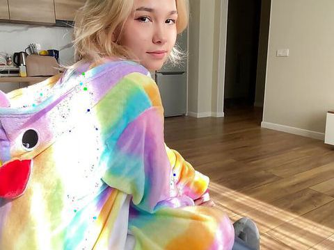 TargetVids presents: A vulgar stepsister called me to watch a movie