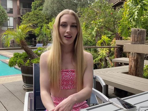 TargetVids presents: I gave this hot blonde slut emma an overflowing creampie
