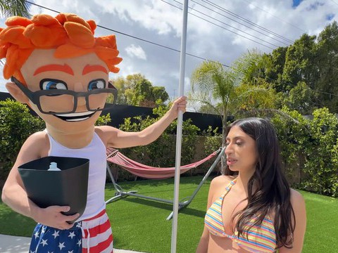 TargetVids presents: Cabana heat: sona rides the wave of pleasure with porndude