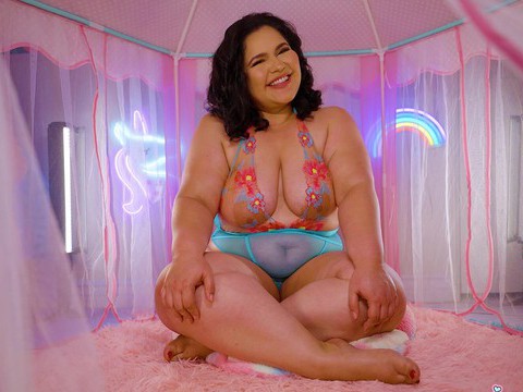 TargetVids presents: Karla lane gives sloppy oral
